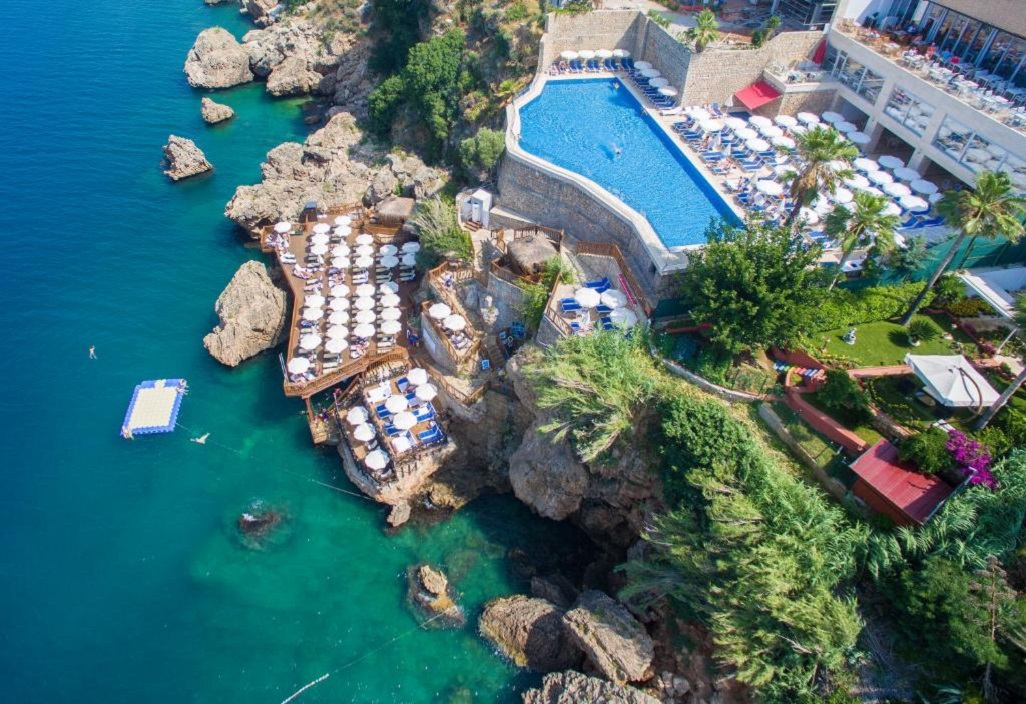 Ramada Plaza by Wyndham Antalya 5* — роскошь, комфорт и незабываемый отдых на берегу Средиземного моря