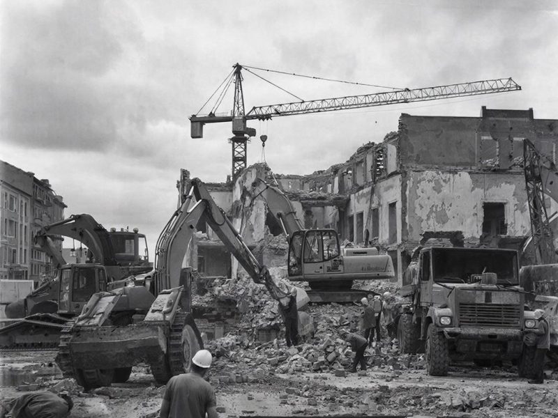 Как правильно организовать демонтаж здания