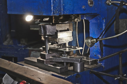 Когда стоит заказывать изделия из листового металла по индивидуальному проекту